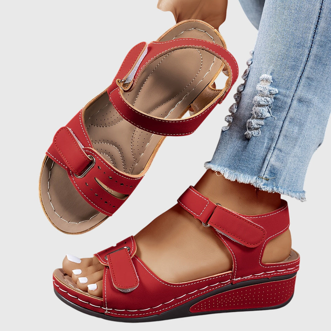 Irmgard Quedlinburg | Orthopädische Stützensandalen