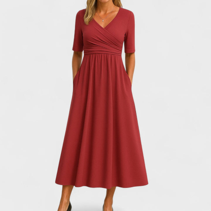 Emma Ulm | Elegantes Midi-Kleid