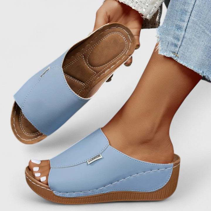 Anna Rüdesheim | Leichte und Elegante Sandalen