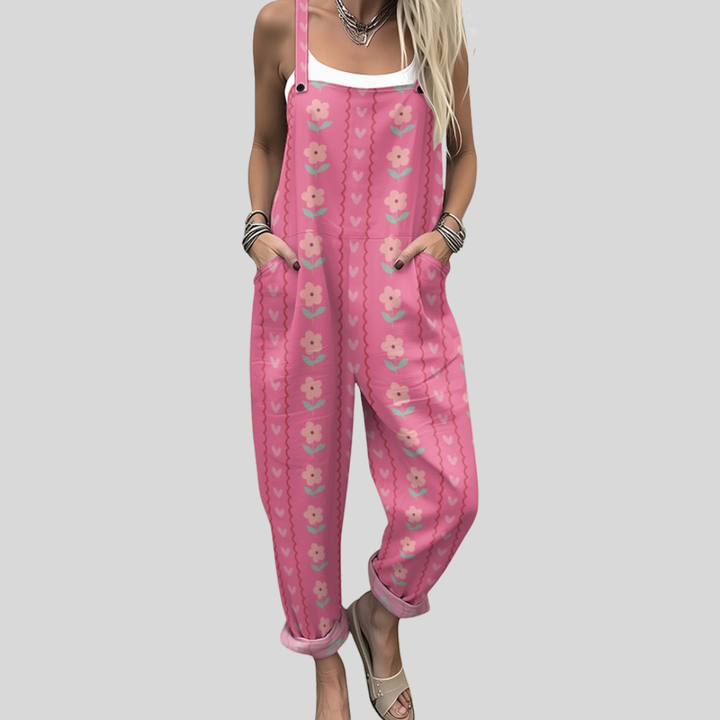 Marlene Ulm | Latzhose mit Blumen und Herzen