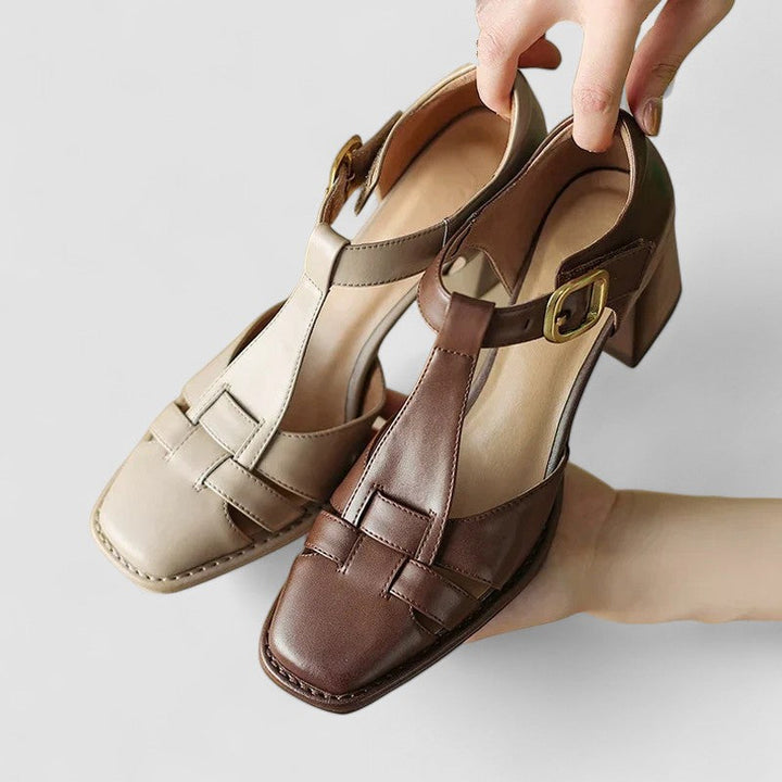 Greta Passau | Orthopädische T-Strap Blockabsatzsandalen
