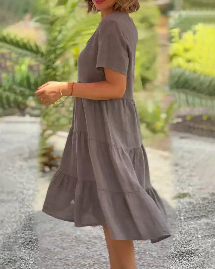 Isolde Goslar | Lässiges Sommerkleid mit V-Ausschnitt