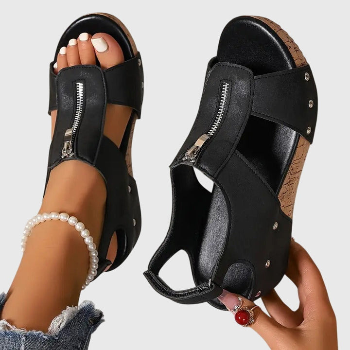 Antonia Regensburg | Bequeme Orthopädische Sandalen in Schwarz