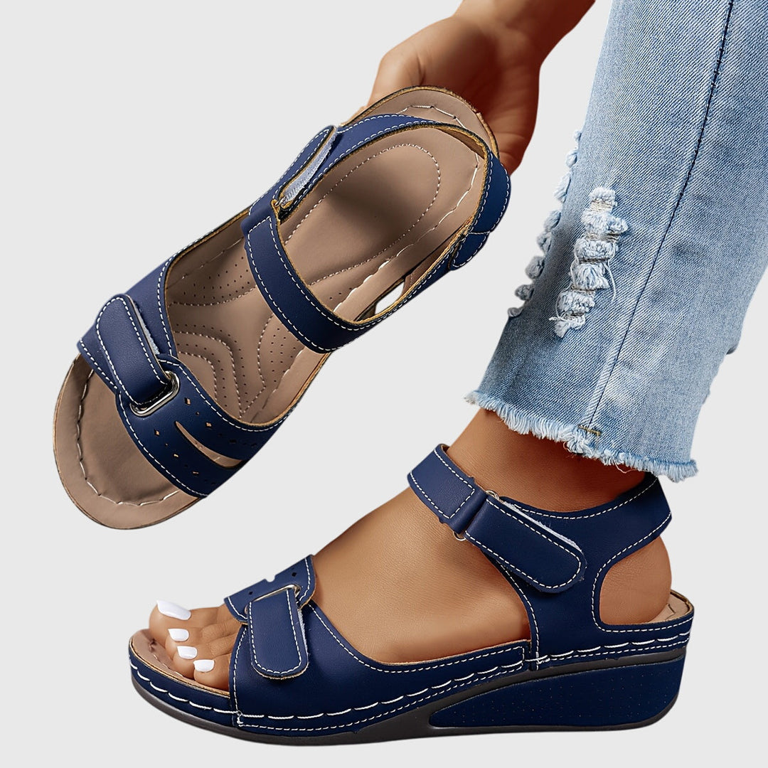 Irmgard Quedlinburg | Orthopädische Stützensandalen