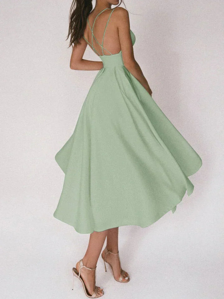 Theresa Landshut | Elegantes Minimalistisches Kleid