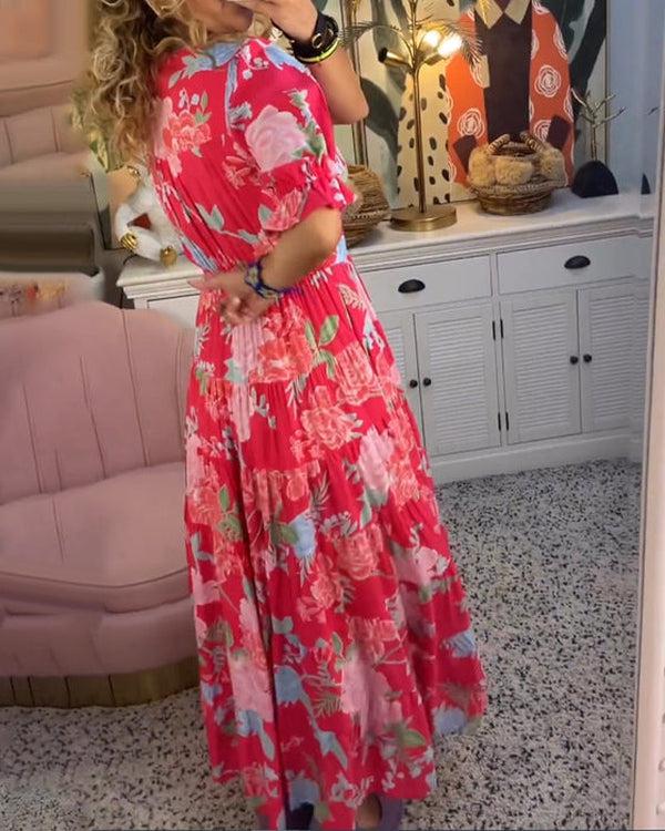 Josefine Bamberg | Vibrante Blumenkleid