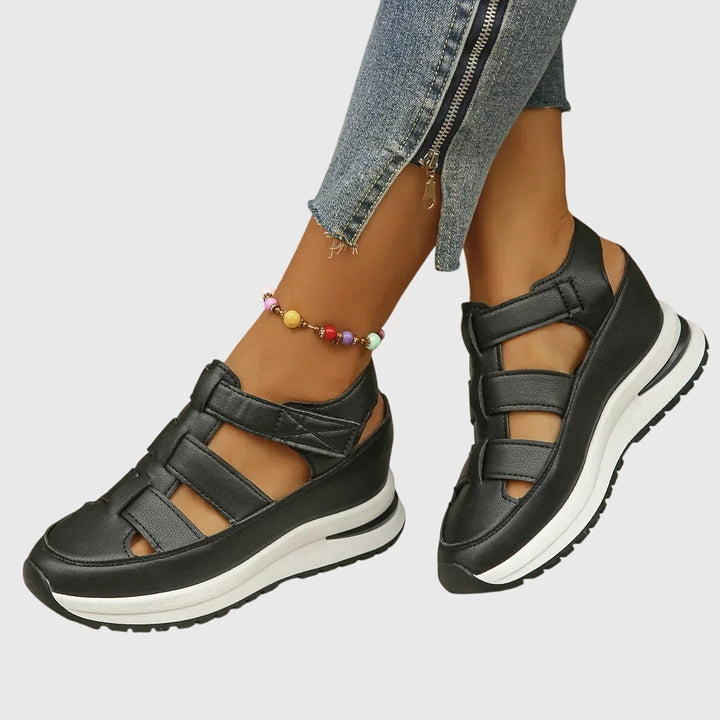 Katharina Schwerin | Vielseitige Orthopädische Sandalen