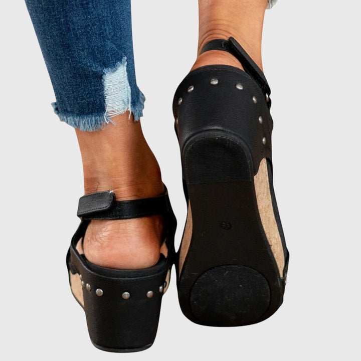 Mia Regensburg | Elegante Orthopädische Sandalen in Beige