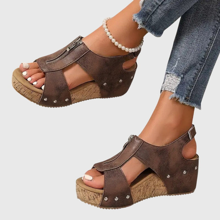 Antonia Regensburg | Bequeme Orthopädische Sandalen in Schwarz