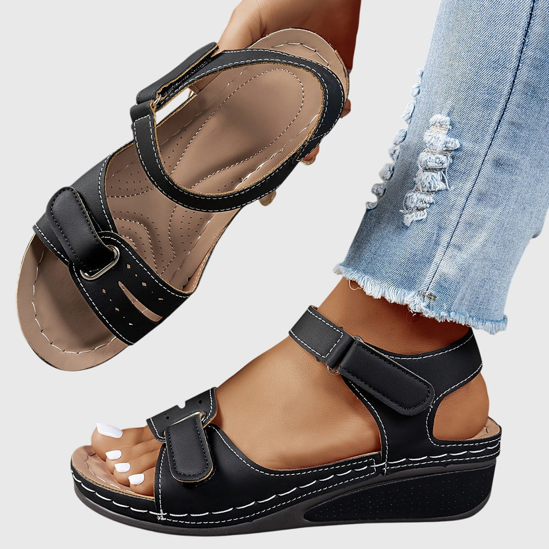 Irmgard Quedlinburg | Orthopädische Stützensandalen