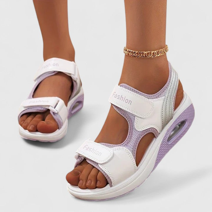 Rosalie Bamberg | Leichte Orthopädische Sandalen in Weiß/Schwarz