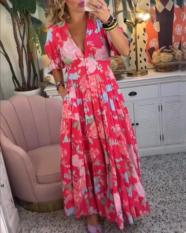 Josefine Bamberg | Vibrante Blumenkleid
