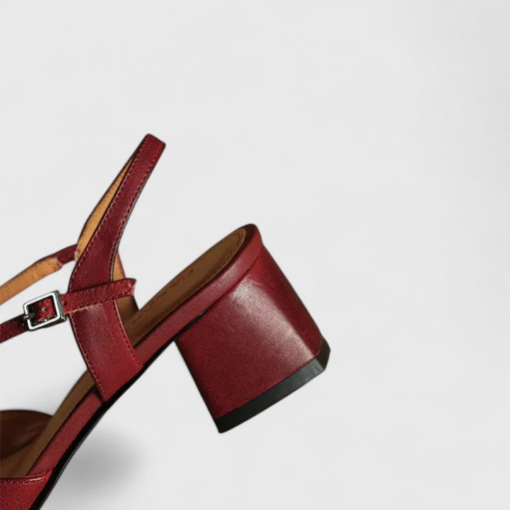 Hildegard Trier | Schicke Absatzsandalen in Rot