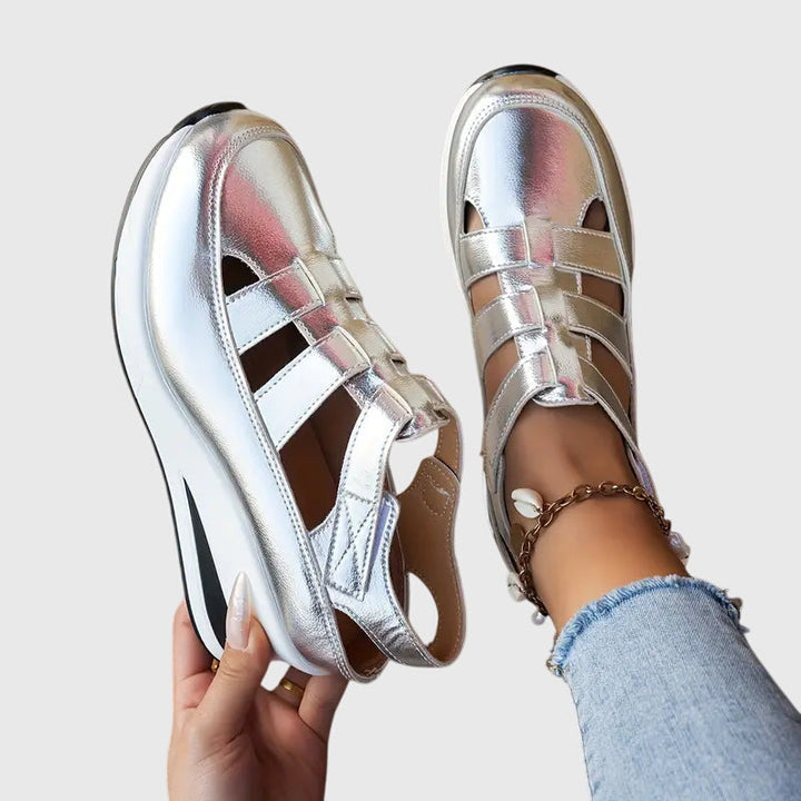 Katharina Schwerin | Vielseitige Orthopädische Sandalen