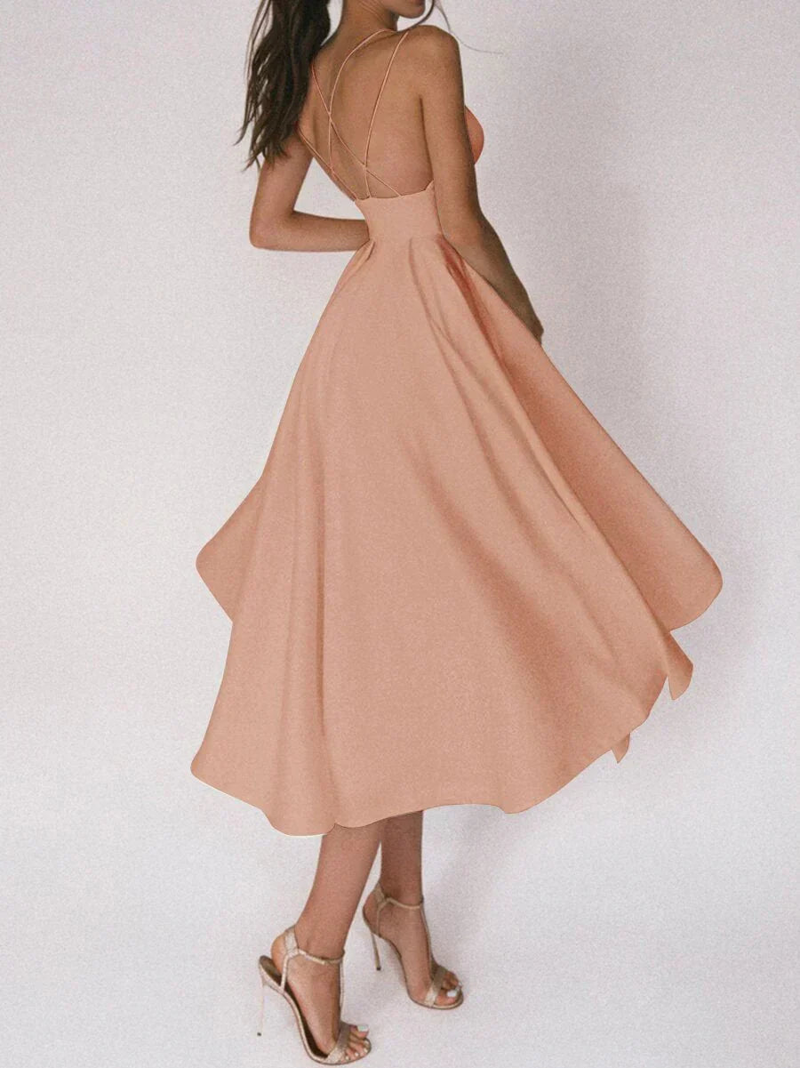 Theresa Landshut | Elegantes Minimalistisches Kleid