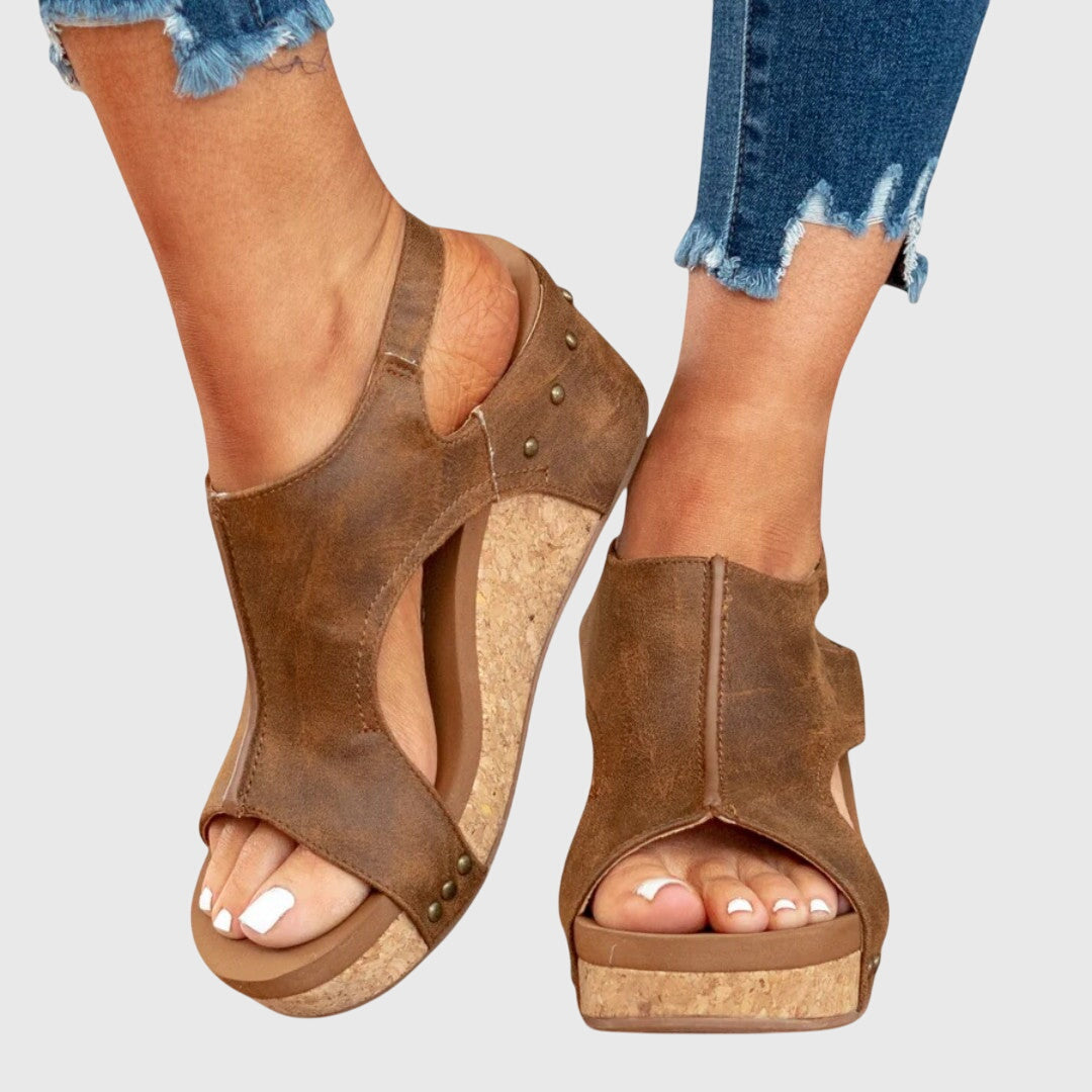 Mia Regensburg | Elegante Orthopädische Sandalen in Beige