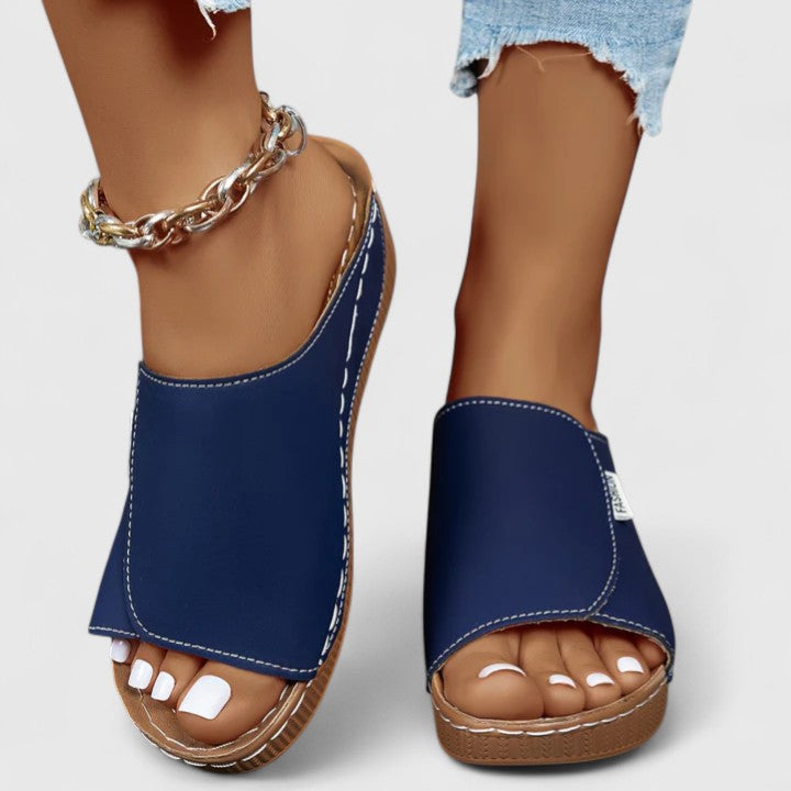 Anna Rüdesheim | Leichte und Elegante Sandalen