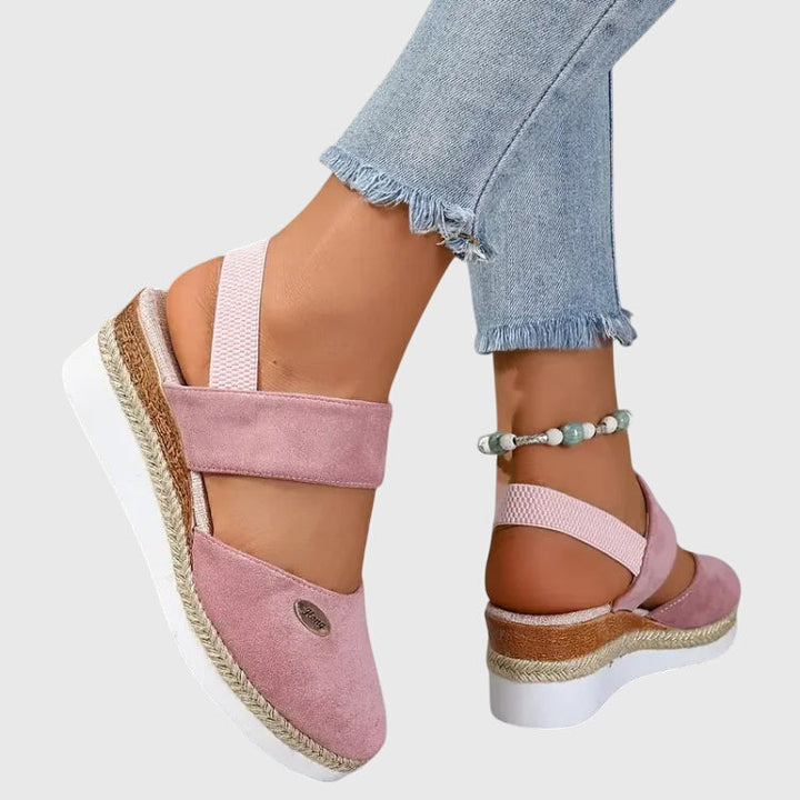 Almut Celle | Orthopädische Komfortsandalen in Beige