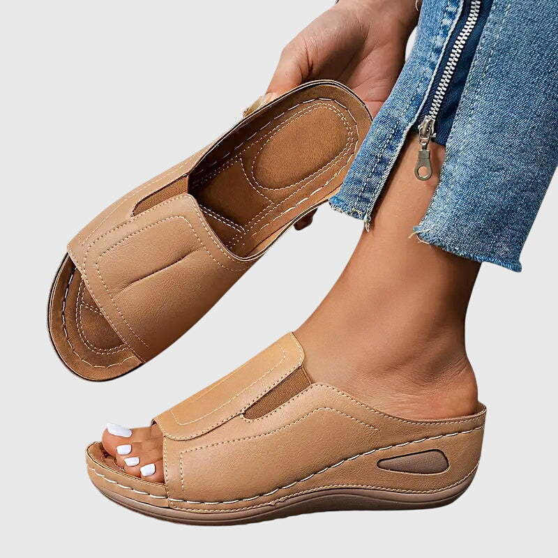 Cornelia Bamberg | Orthopädische Komfortsandalen in Beige