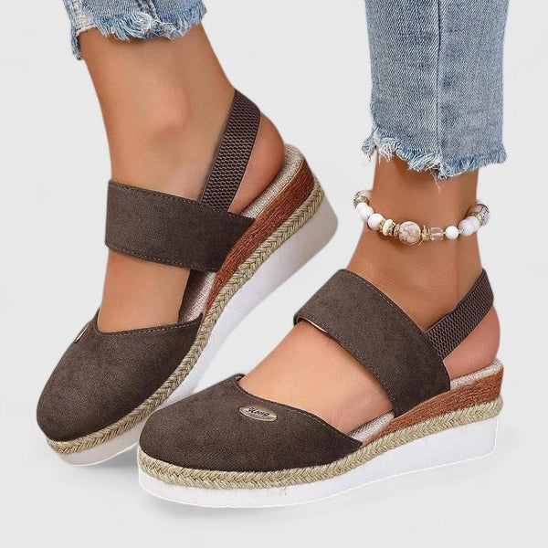 Paulina Lübeck | Bequeme Orthopädische Sandalen in Beige