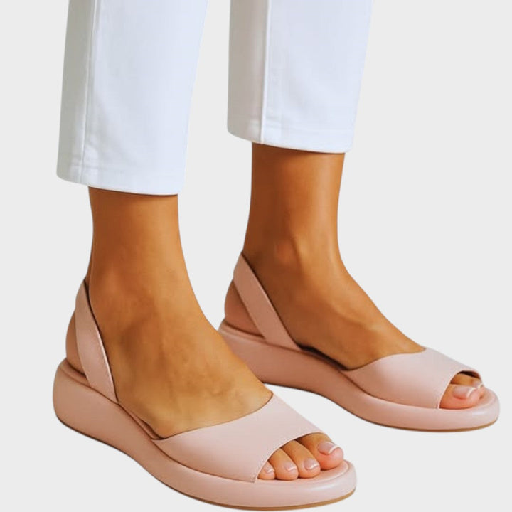 Emma Schwerin | Elegante Orthopädische Sandalen in Gelb