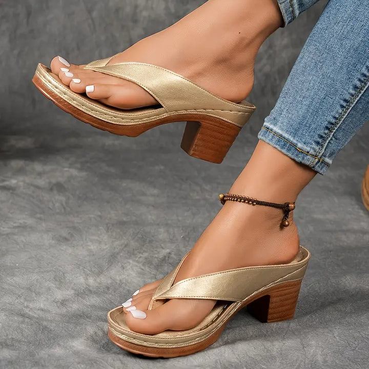 Ida Wismar | Elegante Orthopädische Sandalen in Gold