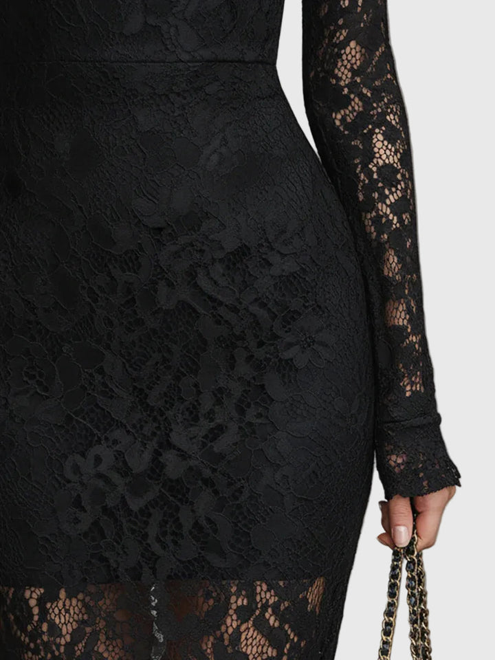 Anna Stralsund | Elegantes Maxikleid mit Ausgestelltem Spitzenrock