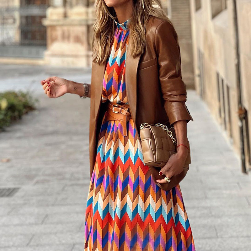 Brunhild Stralsund | Vibrante Geometrische Kleid