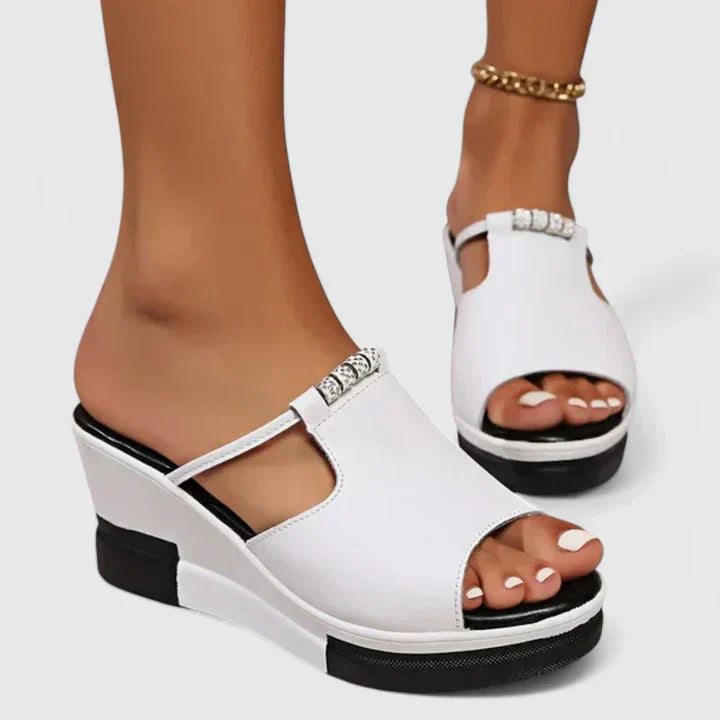 Helene Regensburg | Schicke Orthopädische Sandalen in Schwarz