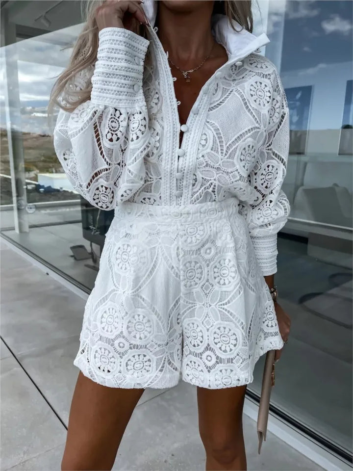 Ida Bad-Ischl | Elegantes Spitzenensemble in Hellblau