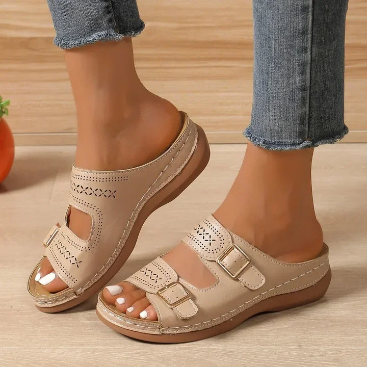 Gudrun Rothenburg | Verstellbare Orthopädische Sandalen