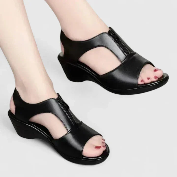 Sieglinde Quedlinburg | Elegante Orthopädische Sandalen in Weinrot