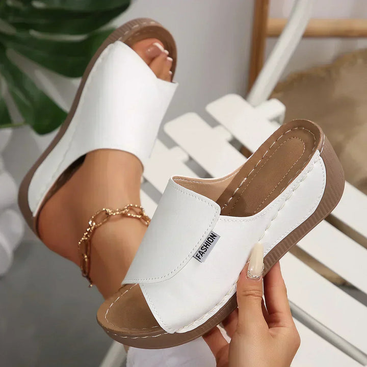 Ottilie Rüdesheim | Orthopädische Wedge-Sandalen in Braun