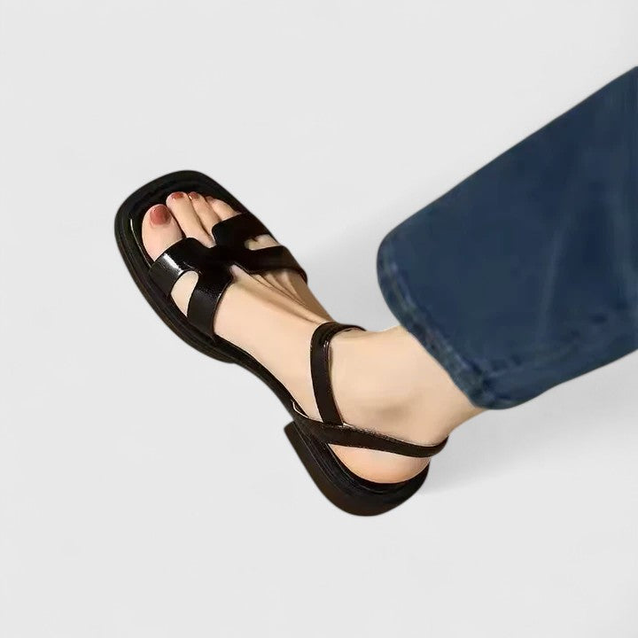 Antonia Trier | Elegante Sandalen in Schwarz
