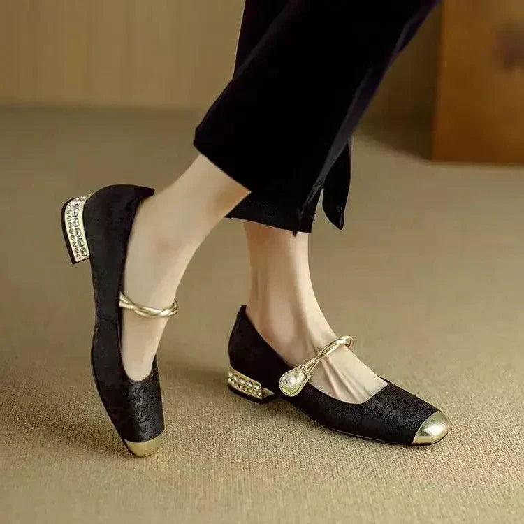 Karolina Heidelberg | Orthopädische Mary Janes