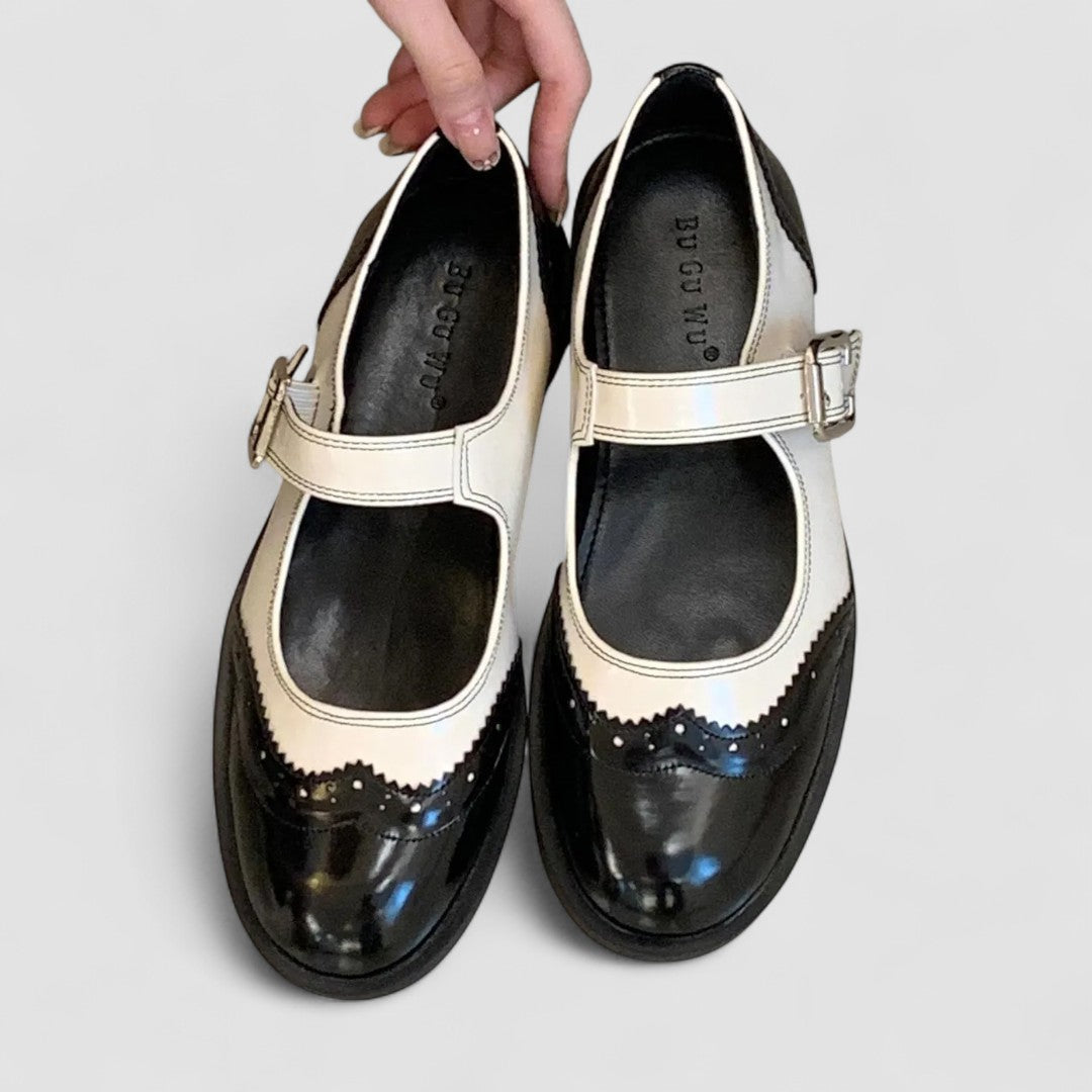Charlotte Freiburg | Orthopädische Mary Jane Schuhe in Schwarz