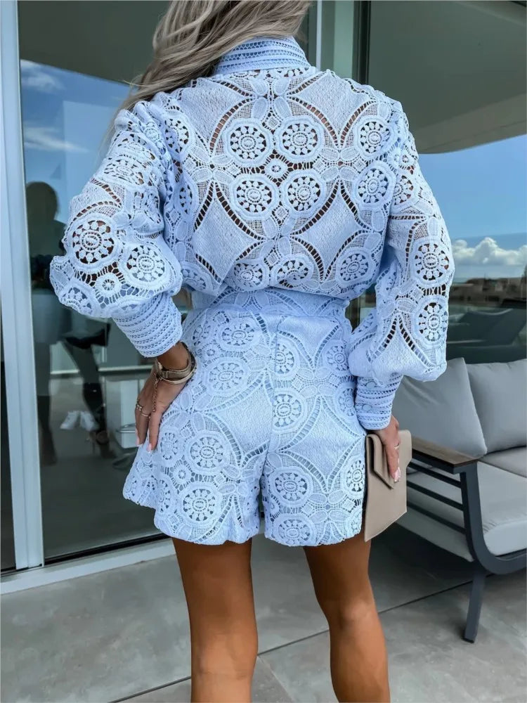 Ida Bad-Ischl | Elegantes Spitzenensemble in Hellblau
