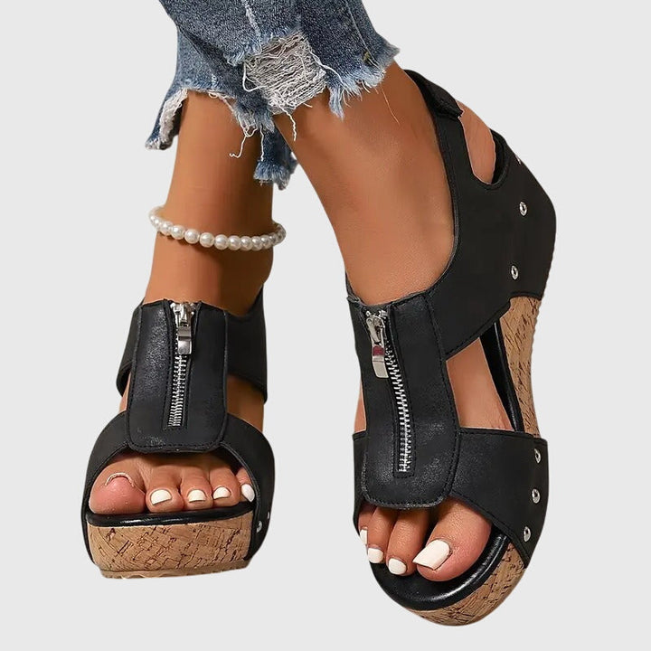 Antonia Regensburg | Bequeme Orthopädische Sandalen in Schwarz