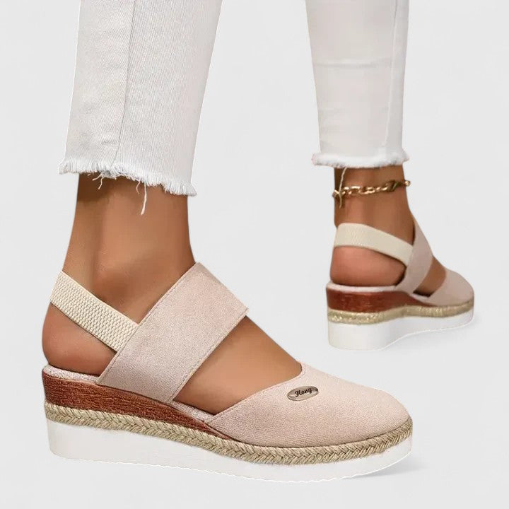 Paulina Lübeck | Bequeme Orthopädische Sandalen in Beige