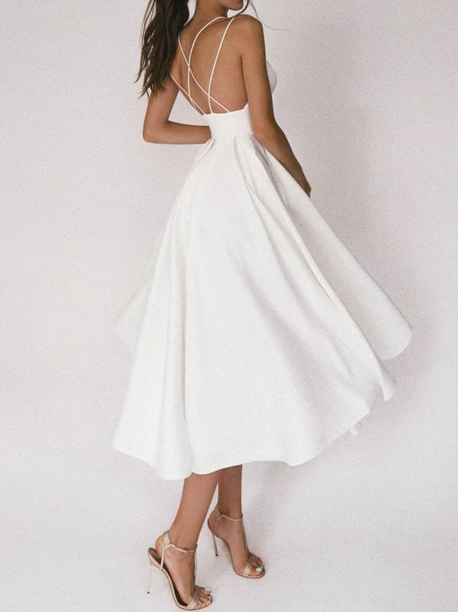 Theresa Landshut | Elegantes Minimalistisches Kleid