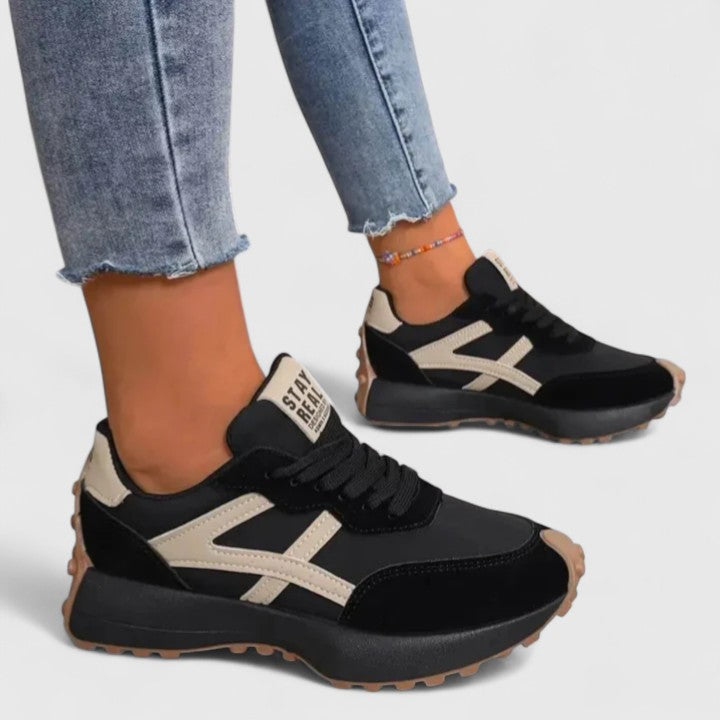 Wilhelmine Bayreuth | Orthopädische Sneakers in Schwarz / Beige