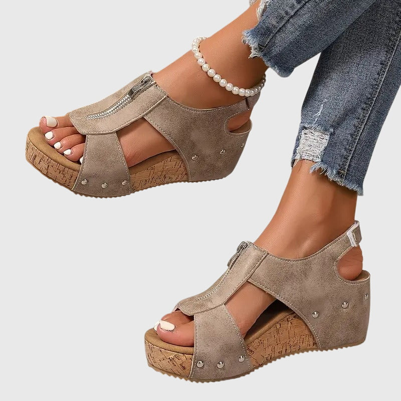 Antonia Regensburg | Bequeme Orthopädische Sandalen in Schwarz