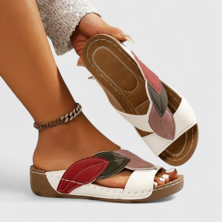 Wilhelmine Freiburg | Bequeme Orthopädische Sandalen in Weiß