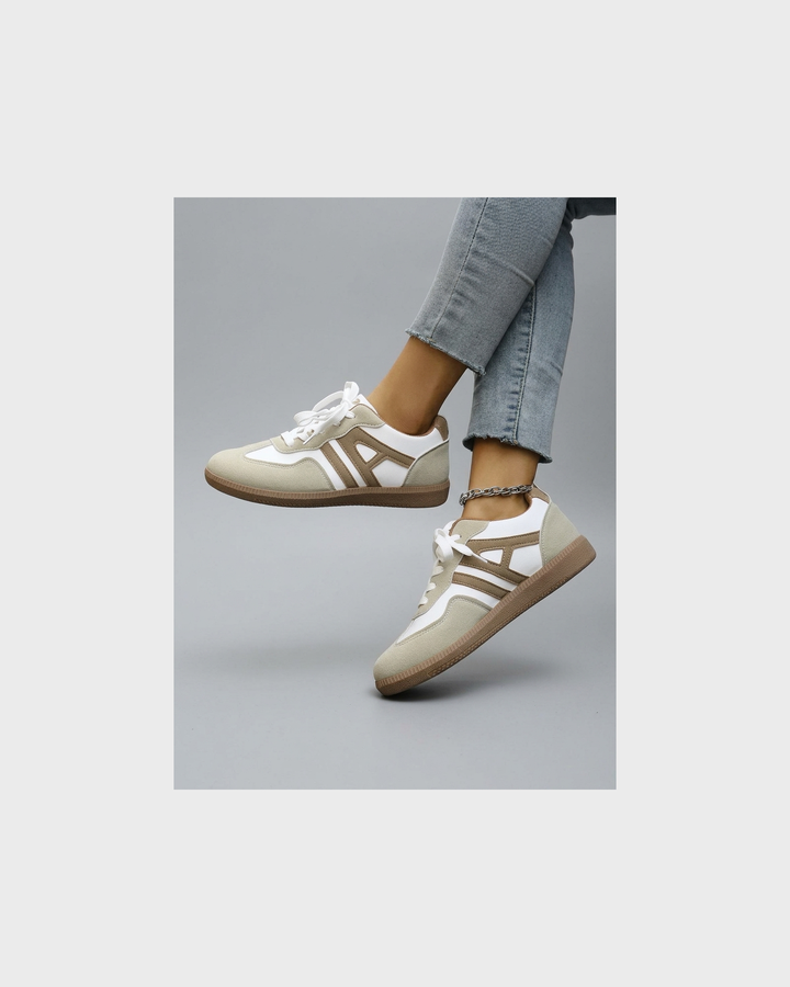 Elise Marburg | Orthopädische Sneakers