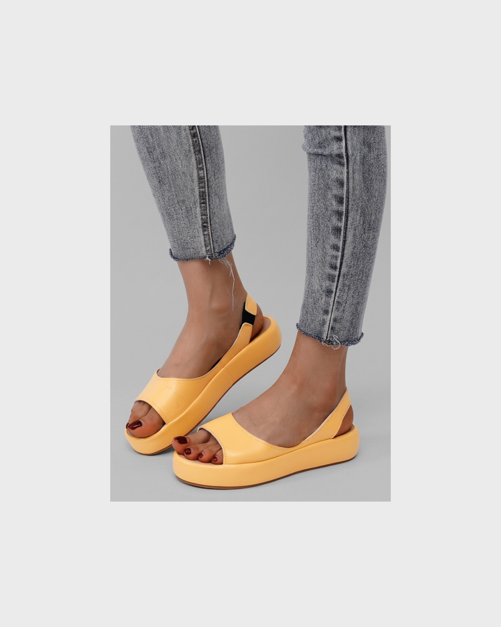 Emma Schwerin | Elegante Orthopädische Sandalen