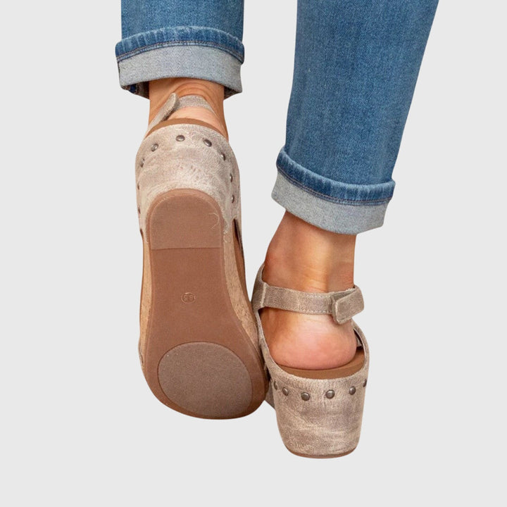Mia Regensburg | Elegante Orthopädische Sandalen in Beige