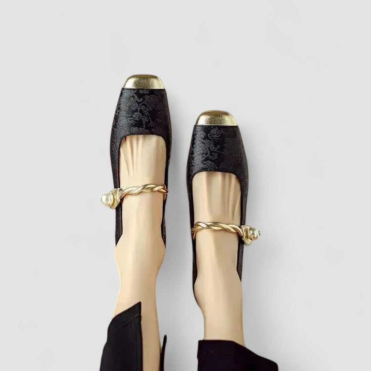 Johanna Ulm | Elegante Orthopädische Mary Janes