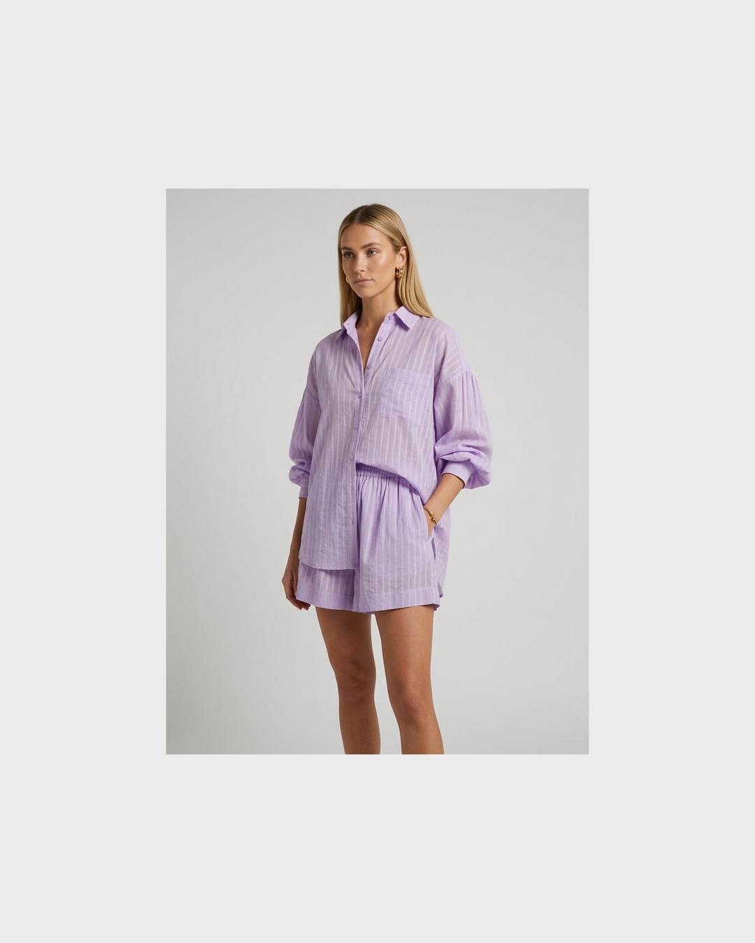 Greta Celle | Ensemble mit Knopfleiste und Luftigen Shorts