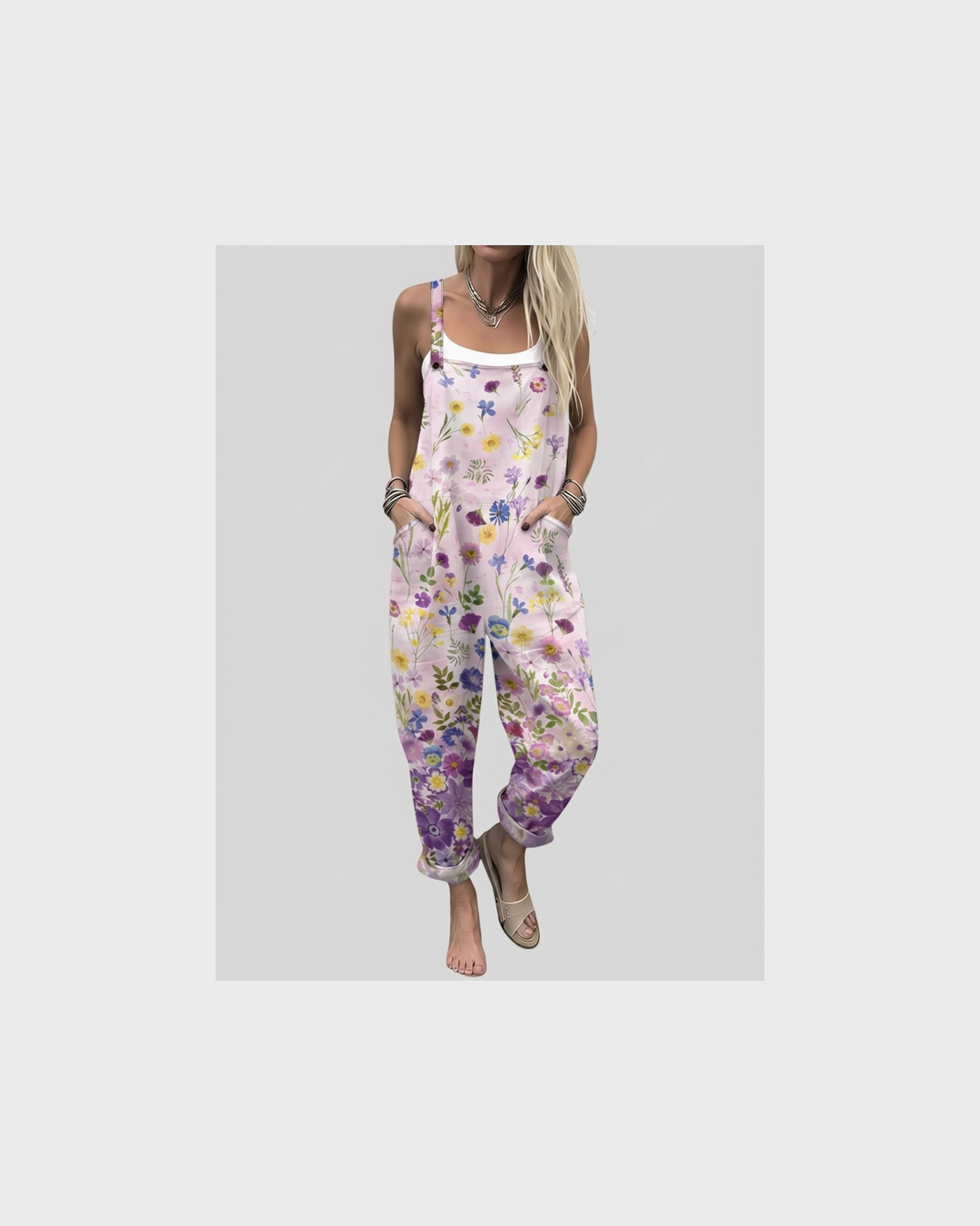 Gudrun Schwerin | Latzhose mit Zarten Wildblumen