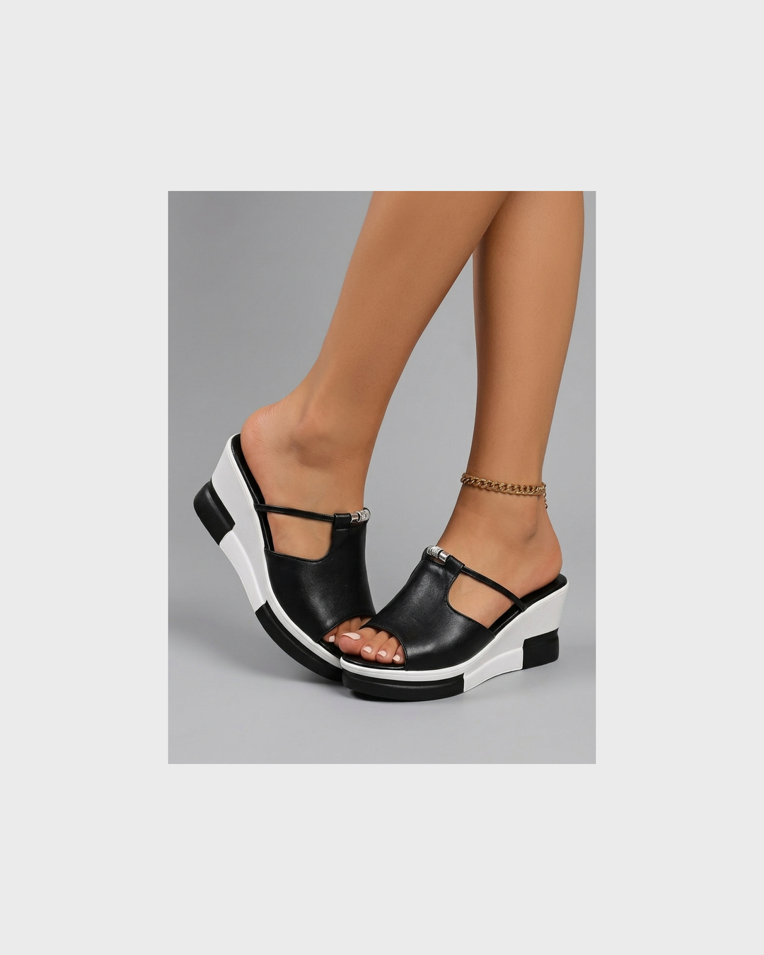 Helene Regensburg | Schicke Orthopädische Sandalen
